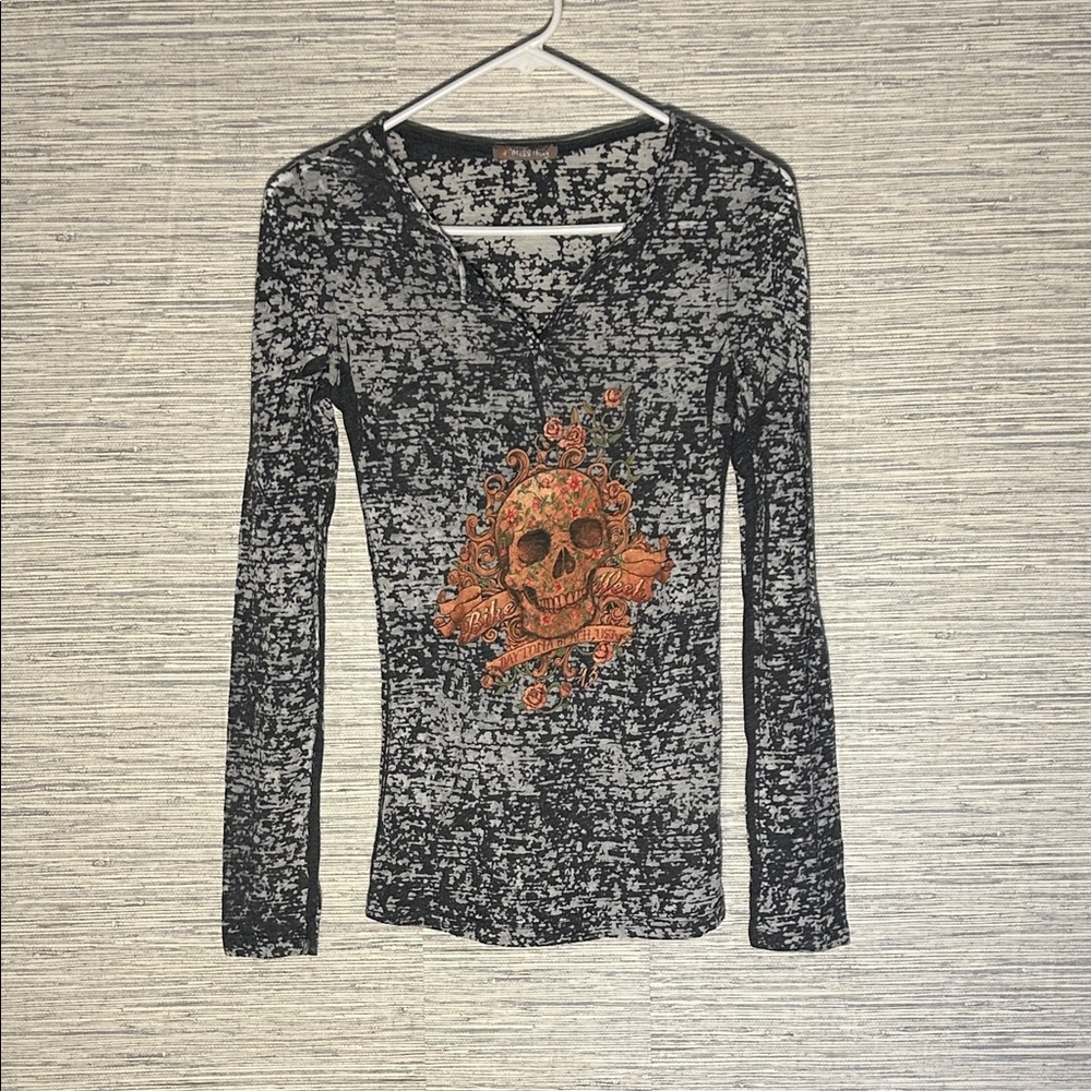 Miss Thing Black & Gray Long Sleeve Skull Graphic Top M (190)